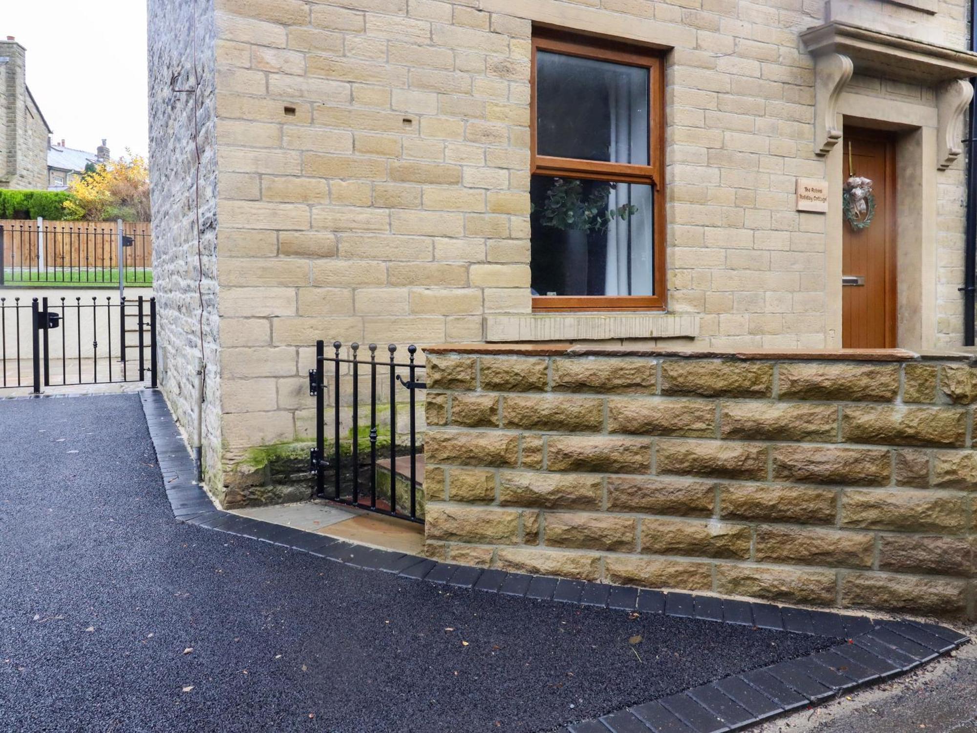 The Robins Holiday Cottage คีธลีย์ ภายนอก รูปภาพ